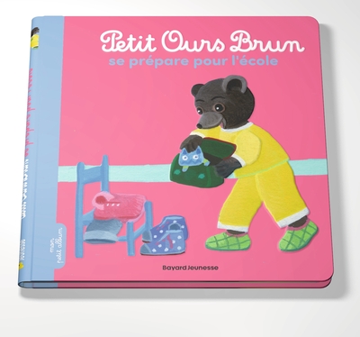 PETIT OURS BRUN SE PREPARE POUR L´ECOLE