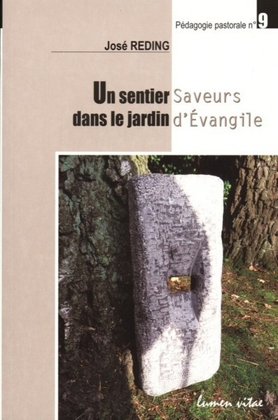 SENTIER DANS LE JARDIN SAVEURS D EVANGILE