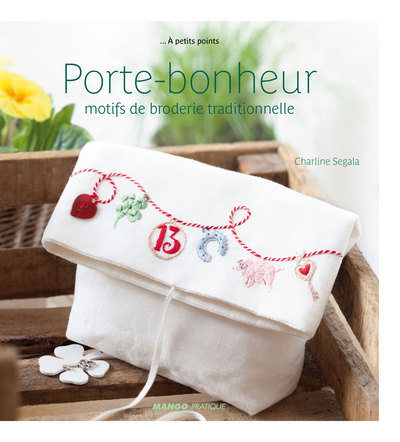PORTE BONHEUR, MOTIFS DE BRODERIE TRAITIONNELLE
