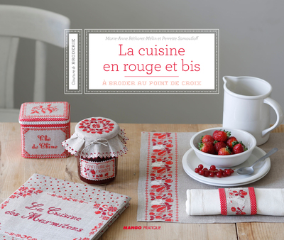 CUISINE EN ROUGE ET BIS
