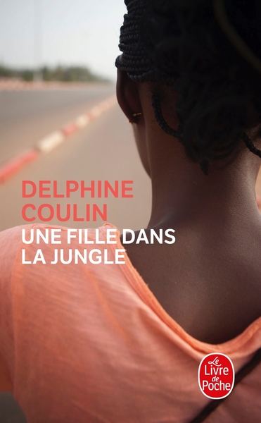 FILLE DANS LA JUNGLE