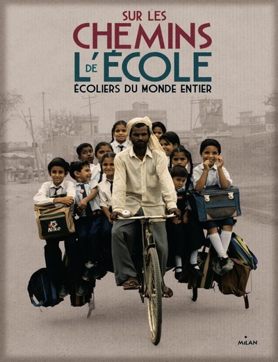 ECOLIERS DU MONDE ENTIER