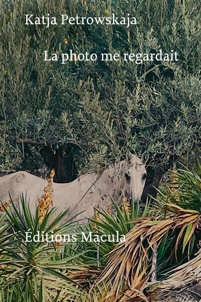 PHOTO ME REGARDAIT