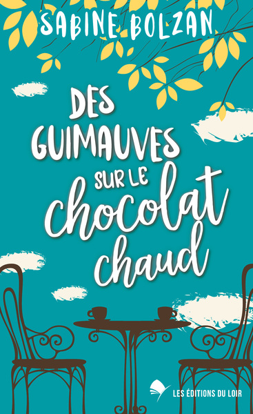 DES GUIMAUVES SUR LE CHOCOLAT CHAUD