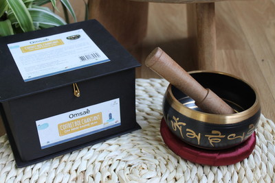 COFFRET BOL CHANTANT NOIR OM MANI PADME HUM DIAMETRE 10 CM