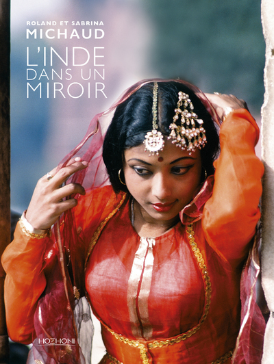 INDE DANS UN MIROIR