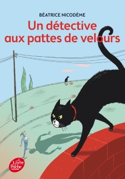 DETECTIVE AUX PATTES DE VELOURS